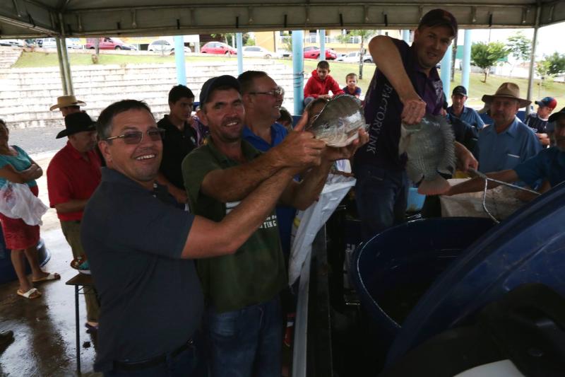 Virmond realiza a Feira do Peixe Vivo nesta Quinta (02)