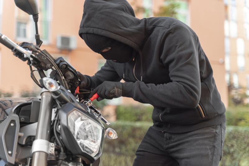 LS: Motocicleta é furtada de dentro de oficina no centro