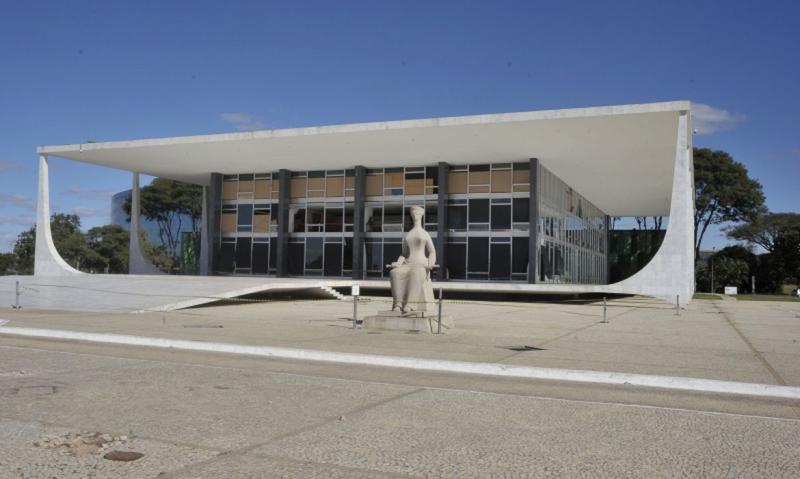 STF derruba prisÃ£o especial para quem tem curso superior