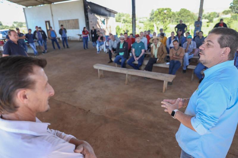 Prefeitura entrega poço artesiano para comunidade do Assentamento Passo Liso