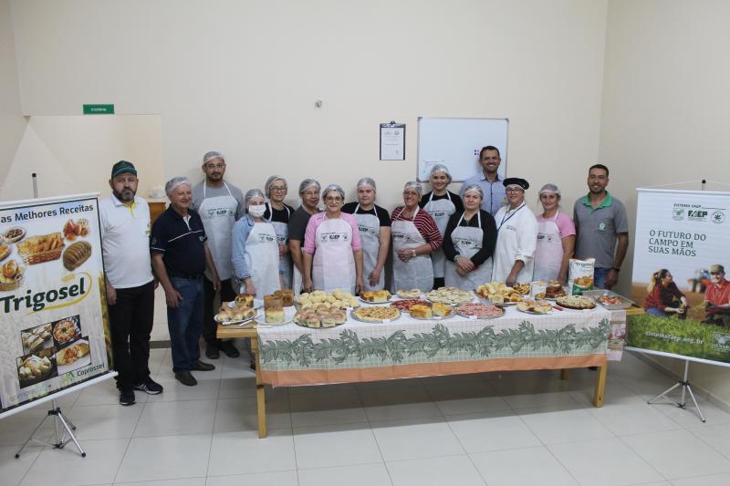 Coprossel e Sindicato Rural realizam curso de panificação em Laranjeiras do Sul 