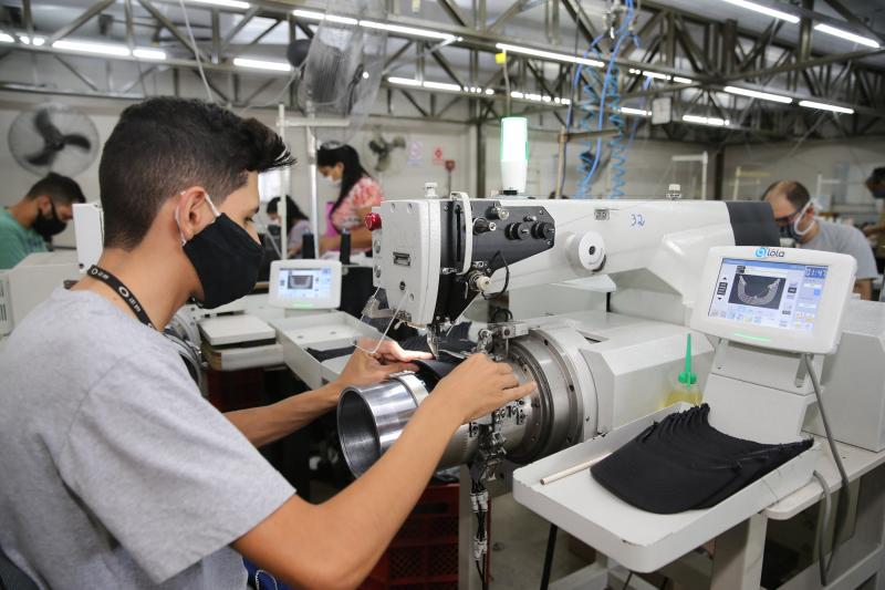 Paraná liderou intermediação de empregos para jovens via Agências do Trabalhador em maio