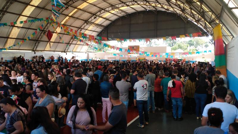 LS: Milhares de pessoas participaram da Festa Julina da Escola Leocádio José Correia
