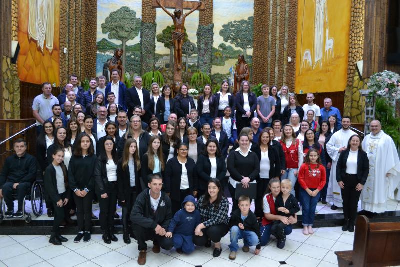 6º dia da Novena em louvor a Padroeira Sant´Ana teve a participação da Paróquia do Virmond