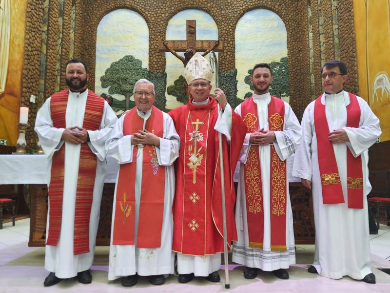 Encerramento das Novenas em louvor a Sant´Ana foi presidida pelo Bispo Dom Amilton