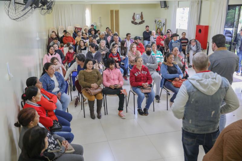 Programa Olho Vivo entrega mais 65 óculos para pacientes de Laranjeiras do Sul