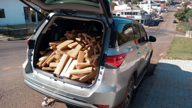 Chopinzinho: PRE apreende mais de 300kg de maconha em veículo Toyota/SW4