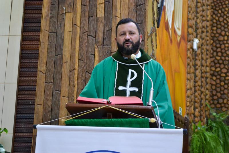 Padre Sebatião Gulart comemora 10 anos de Ordenação Sacerdotal