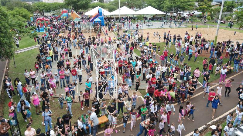 Tarde recreativa atrai centenas de crianças no Lago Municipal