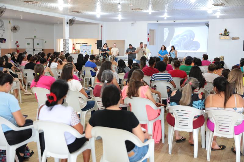 LS: Assistência Social reúne clubes de mães e define planejamento de oficinas para 2024