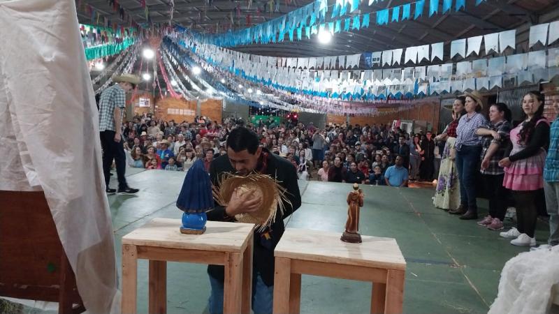 Festa Junina Paroquial da Catequese reuniu milhares de pessoas em Laranjeiras do Sul