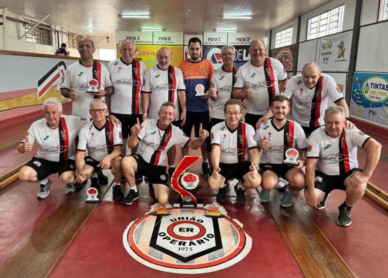 Em casa, Bolão Masculino de Laranjeiras do Sul conquista a Etapa da Regional do Estadual 