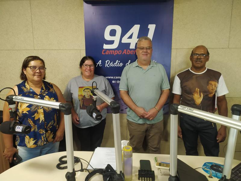 Equipe da Comunidade Frei Galvão do Bancário visitou a Campo Aberto FM