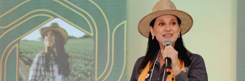 Paranaense assume presidência de Comissão Nacional de Mulheres do Agro