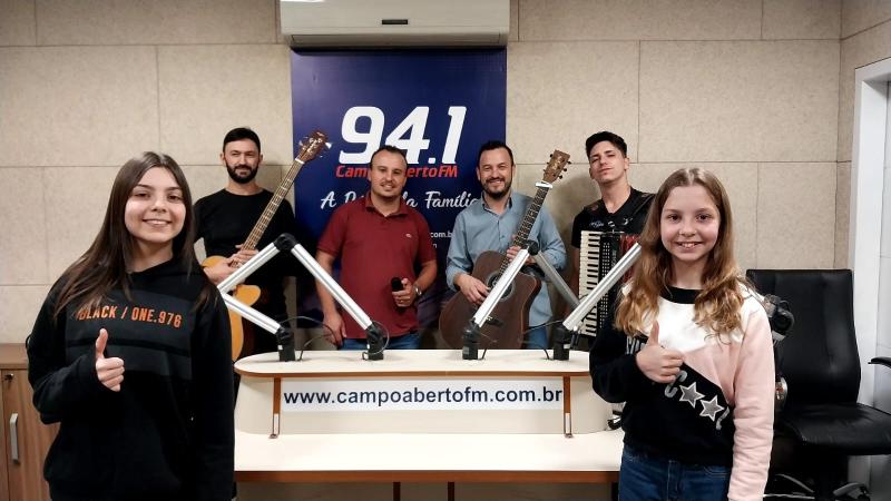 Campo Aberto FM presta homenagem através do Coral de Vozes a todos os Músicos 