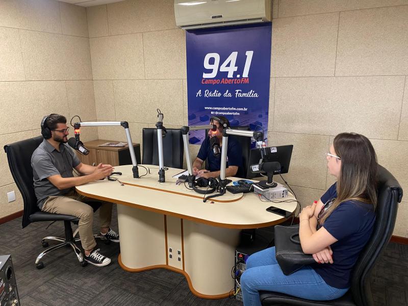 Padre Aroldo Schinemann Filho participou do Alegria Geral da Campo Aberto FM