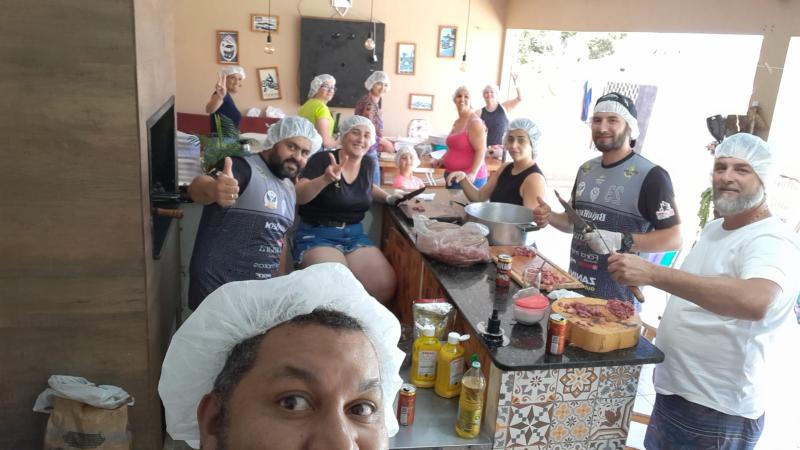 LS: Projeto Jogando Juntos promove venda de pizzas para arrecadação de recursos