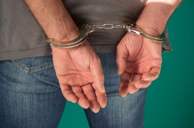 N. Laranjeiras: Homem Ã© preso apÃ³s agredir e ferir companheira 