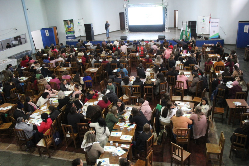 Encontro Regional de Mulheres reúne cerca de 300 participantes em Laranjeiras do Sul