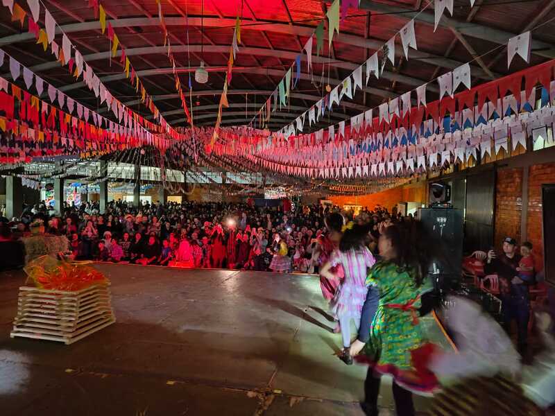 Festa da Catequese da Matriz reuniu centenas de pessoas em Laranjeiras do Sul