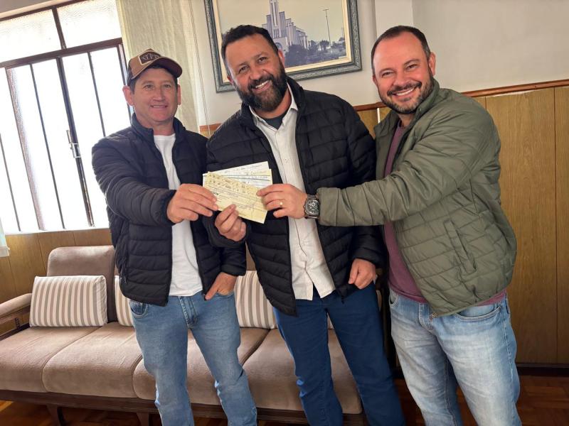 Leilão Solidário na Sociedade Rural de Laranjeiras arrecada R$ 124 mil para a Igreja Matriz Santana