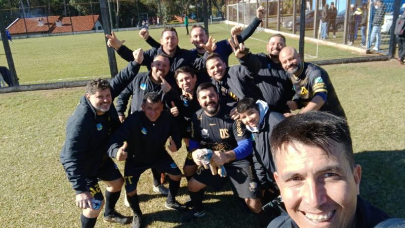 Laranjeiras do Sul conquista o titulo da Macro do Bom de Bola 40+ 