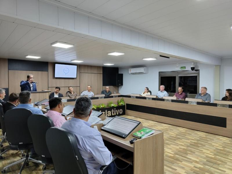 Câmara de Laranjeiras do Sul aprova contas de 2023 da gestão municipal