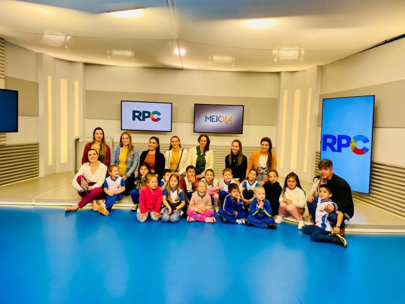 Alunos do CMEI Padre Giuliano Sincini de Nova Laranjeiras visitaram a RPC em projeto sobre meios de comunicação