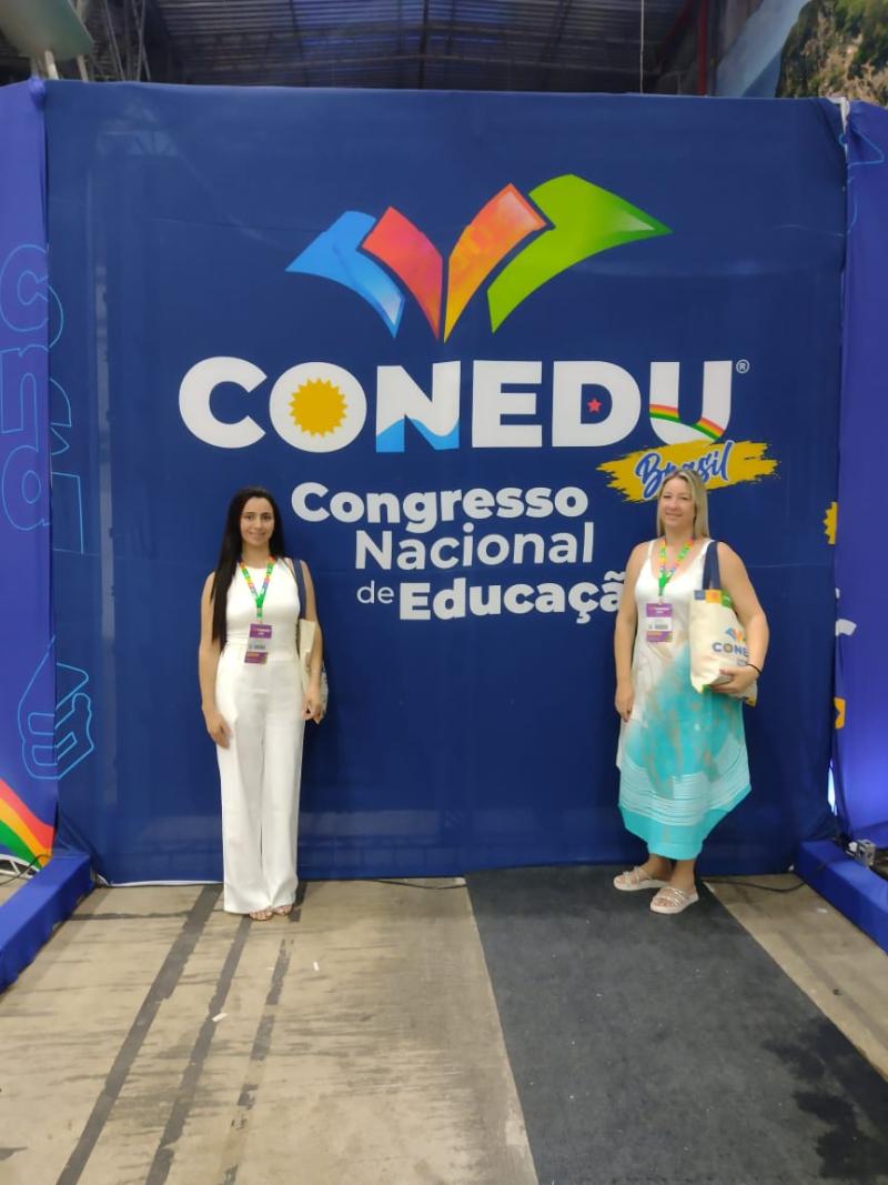 Professoras de Laranjeiras do Sul participaram do Conedu 2025 em Recife