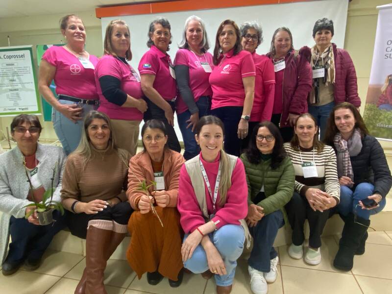 Curso de Cultivo de Orquídeas reúne cooperadas na Coprossel e promove capacitação prática