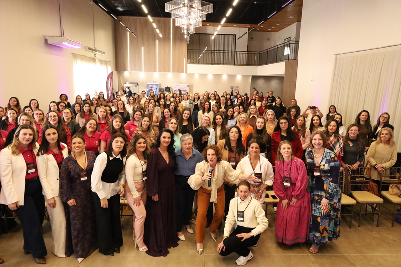 LS: Cresol Vale das Águas PR/MG participa do evento Mulheres de Valor Experience