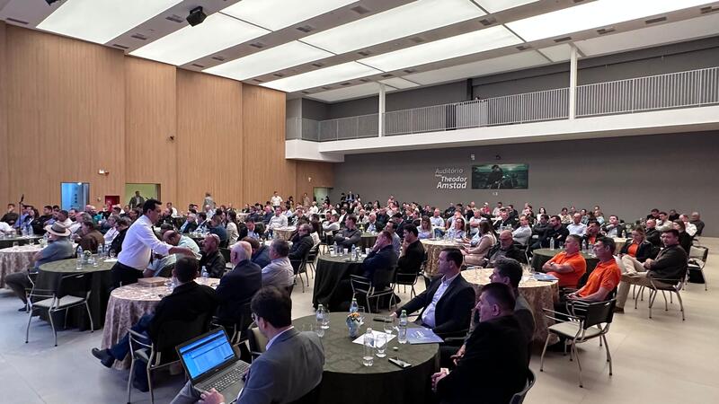 Sicredi e Coprossel foram anfitriões do encontro do núcleo oeste/sudoeste das cooperativas do Paraná