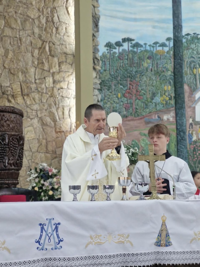 Centenas de fiéis participam da segunda celebração em honra a Nossa Senhora Aparecida em Laranjeiras do Sul
